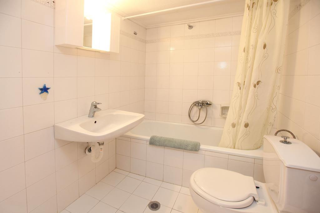 Amarilia Aparthotel Skala Rachoni  Quarto foto