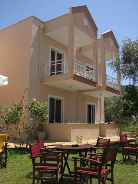 Amarilia Aparthotel Skala Rachoni  Exterior foto