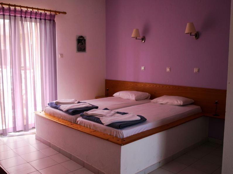 Amarilia Aparthotel Skala Rachoni  Quarto foto
